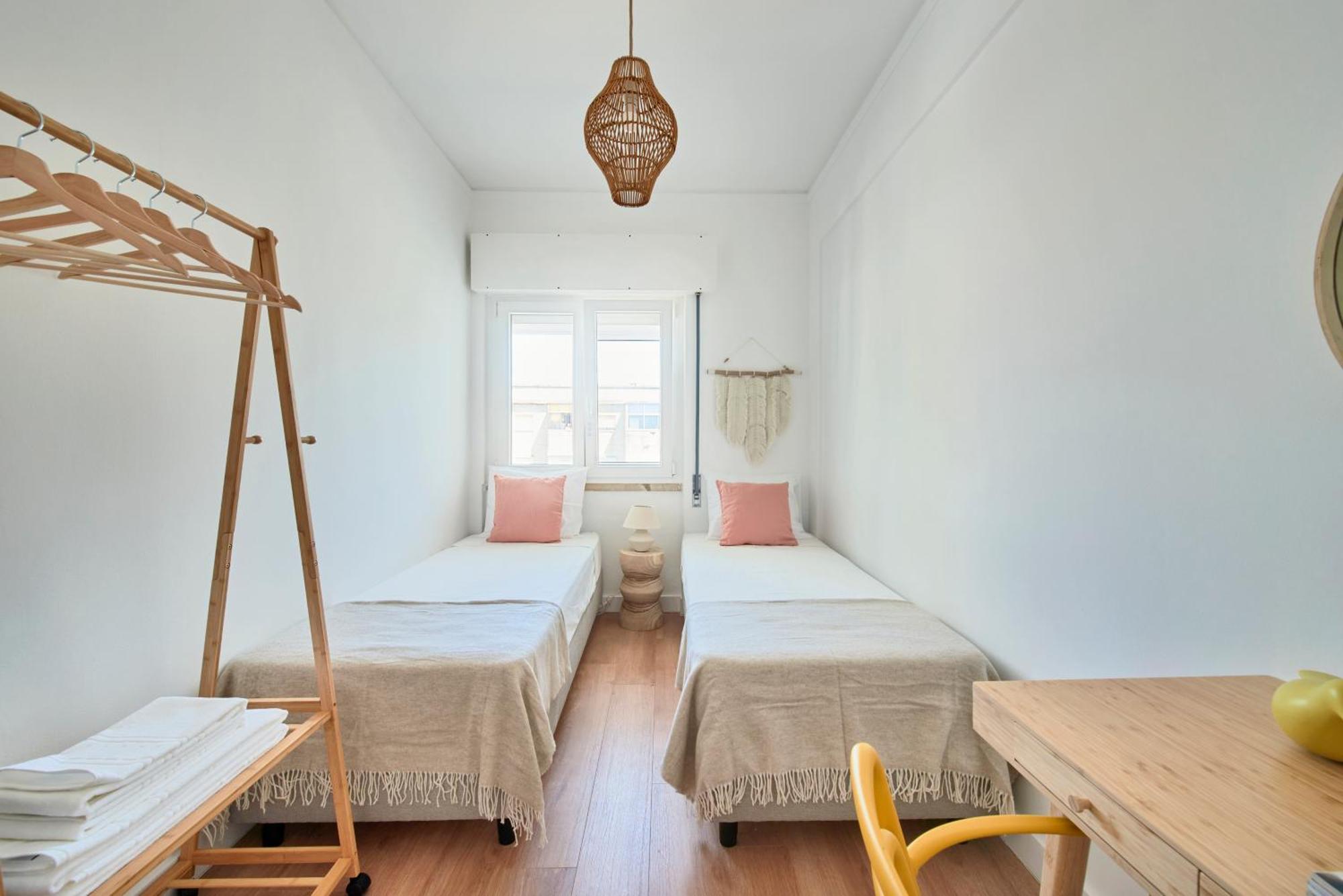Sunset Bay View, Renovated Apt, By Timecooler Setúbal Extérieur photo